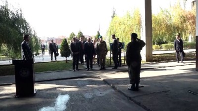 Dışişleri Bakanı Çavuşoğlu, ​Sultan Murat Kışlası’nı ziyaret etti - KOSOVA