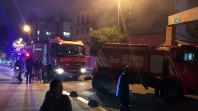  Fatih'te otoparkta bulunan konteyner alev alev yandı 