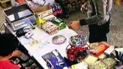 hirsiz -  Markette tırnakçıklıkla hırsızlık kamerada  Videosu
