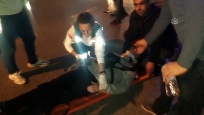 saglik ekipleri - Taksiyle çarpışan bisiklet sürücüsü yaralandı - KOCAELİ  Videosu