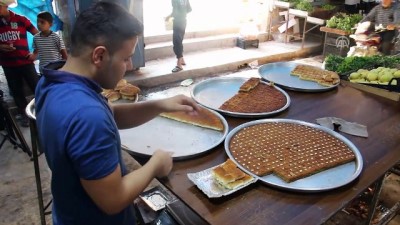 Halep'in tatlıcıları tüm zorluklara rağmen ayakta kalmaya çalışıyor - AZEZ 