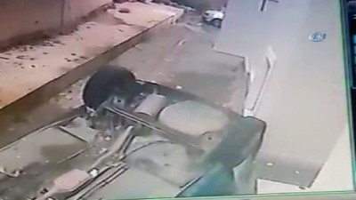 korkuluk -  Kadın sürücü ölümden döndü  Videosu