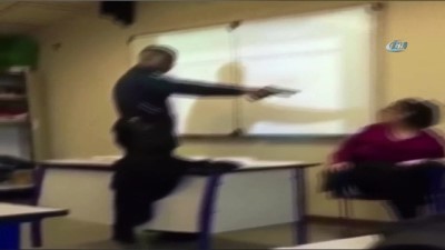 meslek lisesi -  - Kendisini “yok” Yazan Öğretmenine Silah Çekti Videosu