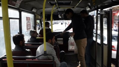 yolcu tasimaciligi - Minibüsüyle öğrencileri 1 liraya taşıyacak - ARDAHAN Videosu