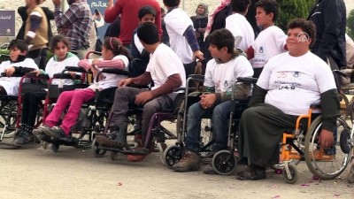 engelli cocuk - Suriyeli engelli çocuklardan 'Umut Adımı' - İDLİB Videosu