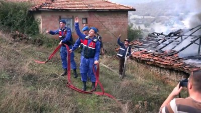 yangina mudahale - Domaniç'te ev yangını - KÜTAHYA Videosu