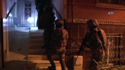  Gaziosmanpaşa’da dev operasyon: 40 gözaltı 