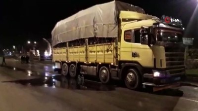 sparta -  Otomobilin çarptığı kamyonun yakıt deposu patladı Videosu