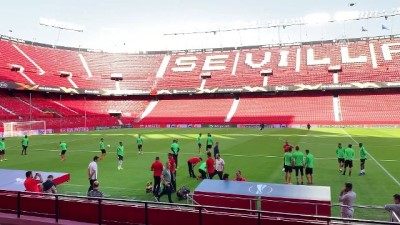 Akhisarspor, Sevilla maçına hazır - SEVİLLA