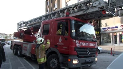 intihar girisimi -  AVM çatısında intihar girişimi Videosu