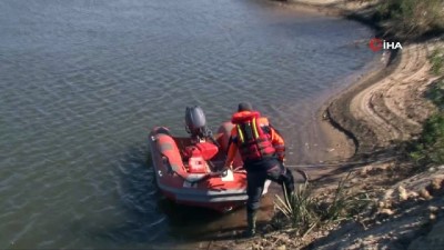 yasak bolge -  Edirne Meriç Nehri’nde mülteci botu alabora oldu iddiası: 10 mülteci kayıp  Videosu