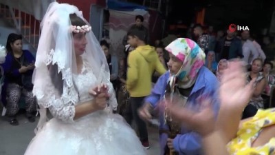 baros -  Engelli kızına dillere destan damatsız Roman düğünü  Videosu