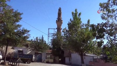 cami minaresi -  Gaziantep’te cami minaresine yıldırım düştü  Videosu