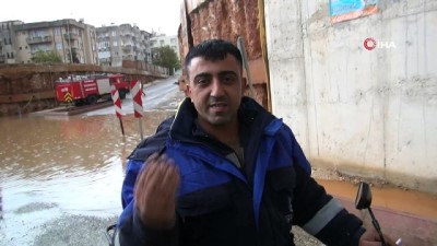 siddetli yagis -  İşçilerin yağmur ile sınavı  Videosu