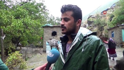 habur -  Sel evleri vurdu 10 ev sular altında kaldı, 200 arı kovanı selden zarar gördü Videosu