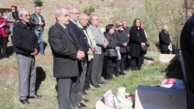 Ermeni mezarlığında ayin - SİVAS