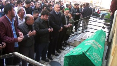 yakin plan -  Düğüne gitti cenazesi geldi  Videosu