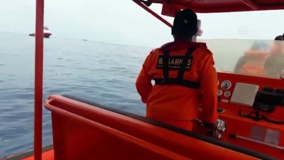 sili - Endonezya’da yolcu uçağı denize düştü - CAKARTA  Videosu