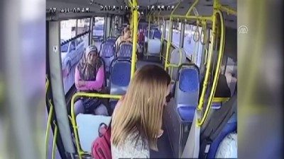 arac kamerasi - Halk otobüsündeki kavga kamerada - ANTALYA Videosu