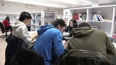 masa tenisi - Ordu'da öğrenciler 'Kitap Kafe'yi sevdi Videosu