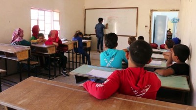 ogretmenler -  -Halep'te Harabeye Dönen Okulda Eğitim Devam Ediyor  Videosu