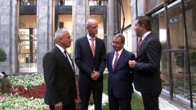  Hollanda Dışişleri Bakanı Stef Blok ve beraberindeki heyet TBMM'yi ziyaret etti