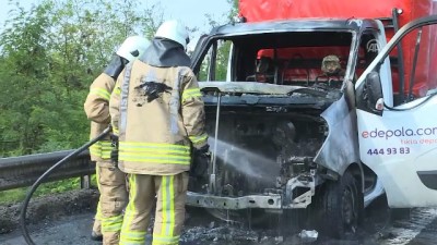 yangina mudahale - TEM Otoyolu'nda araç yangını - İSTANBUL  Videosu