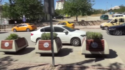 yasli kadin -  Yaşlıları dolandıran sahte polis,gerçek polise yakalandı Videosu