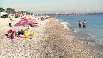Antalya'da 'ekim'de deniz keyfi 