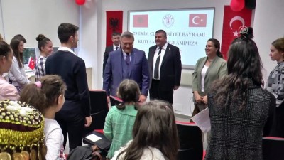 yetim cocuklar - Cumhuriyet'in 95. yılı kutlanıyor - TİRAN Videosu