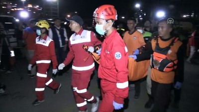 Endonezya’da yolcu uçağı denize düştü (5) - CAKARTA 