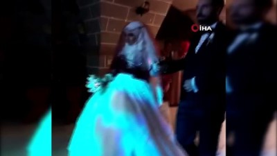 dugun arabasi -  Genç kız diye evlendi, 10 yıllık evli çıktı... Azeri gelin dolandırdı  Videosu