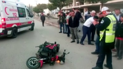 elektrikli bisiklet -  Otomobil ile elektrikli bisiklet çarpıştı:1 ağır yaralı Videosu