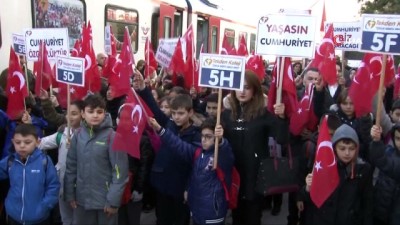  Tekden Cumhuriyet Eğitim Treni Sivas'a doğru yola çıktı 