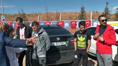 teknik direktor - Sivassporlu futbolcular hayvan barınağını gezdi - SİVAS  Videosu
