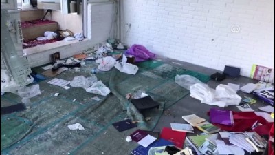 kacak yapi - Adnan Oktar grubunun kaçak yapılarının yıkımına yeniden başlandı - İSTANBUL  Videosu