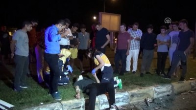 hastane - İki otomobil çarpıştı: 5 yaralı - ANTALYA  Videosu