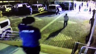 silahli kavga - Karakol önündeki sıcak çatışma kameralara yansıdı Videosu