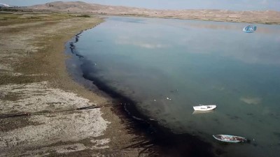 balik turu -  Karataş ve Çorak Gölü'ndeki su kuşları havadan görüntülendi Videosu