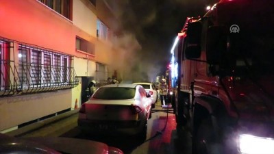 saglik ekibi - Üsküdar’da yangın: 1 ölü, 2 yaralı - İSTANBUL  Videosu