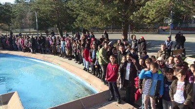 isaret dili - Büyük Önder Atatürk'ü anıyoruz - ERZURUM  Videosu