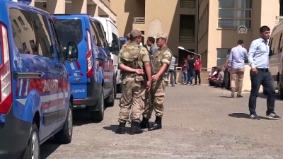 saglik ekibi - Eşini av tüfeğiyle öldürüp intihar etti - ŞANLIURFA  Videosu