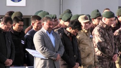 sivil toplum kurulusu - Şehit olan askerlerden üçünün cenazesi uğurlandı (2) - VAN  Videosu