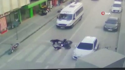 meydan dayagi -  Çarptığı yaşlı adamın ölümüne neden olan motosiklet sürücüsüne meydan dayağı kamerada  Videosu