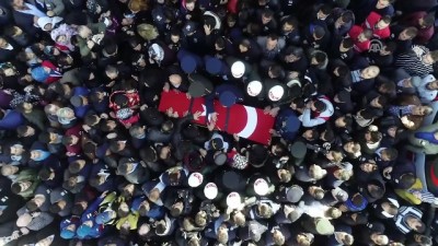 ay yildiz - Piyade Uzman Onbaşı Ünal Olğun'un cenazesi son yolculuğuna uğurlandı - Drone - BURSA  Videosu