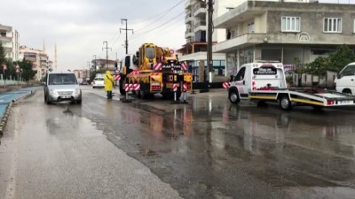 istinat duvari - Minibüs evin bahçesine girdi - ADIYAMAN Videosu