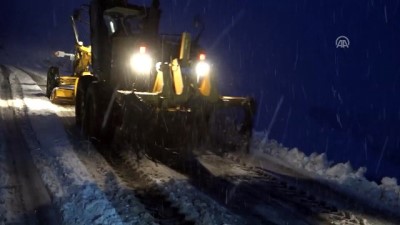 kar yagisi - Muş'ta kar nedeniyle mahsur kalan 22 kişi kurtarıldı Videosu