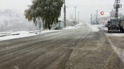 kar yagisi -  Pülümür’de okullara 2 gün kar tatili Videosu