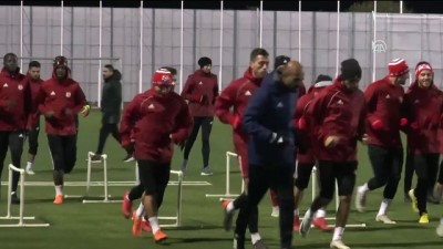 kulup baskani - Demir Grup Sivasspor'da Çaykur Rizespor mesaisi - SİVAS Videosu