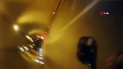 cep telefonu -  İstanbul’da tünelde tek teker giden motosikletlinin kaza yaptığı anlar kamerada  Videosu